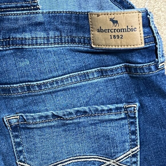 Abercrombie Kids Girls 15/16 Blue Denim Distressed Overalls Long Leg Jeans - Picture 7 of 10